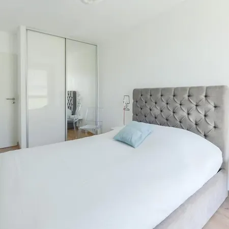 Quiet Apartment But Close To Annecy