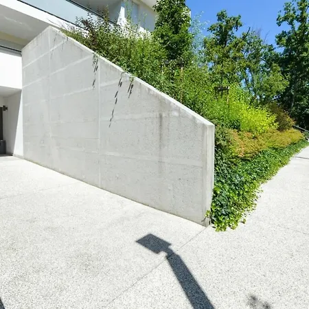 Quiet Apartment But Close To Annecy *